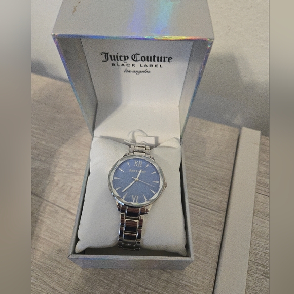 Juicy Couture Womens Watch Silver Tone Metal Blue Dial - Picture 2 of 2